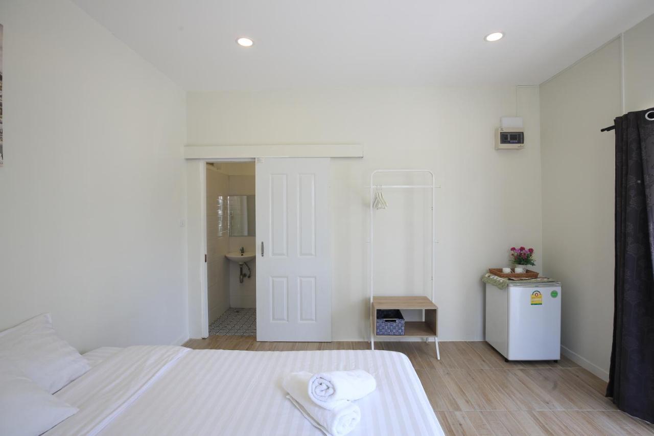 Day Off House Chiang Mai Near Walking Street Apartment Exterior photo